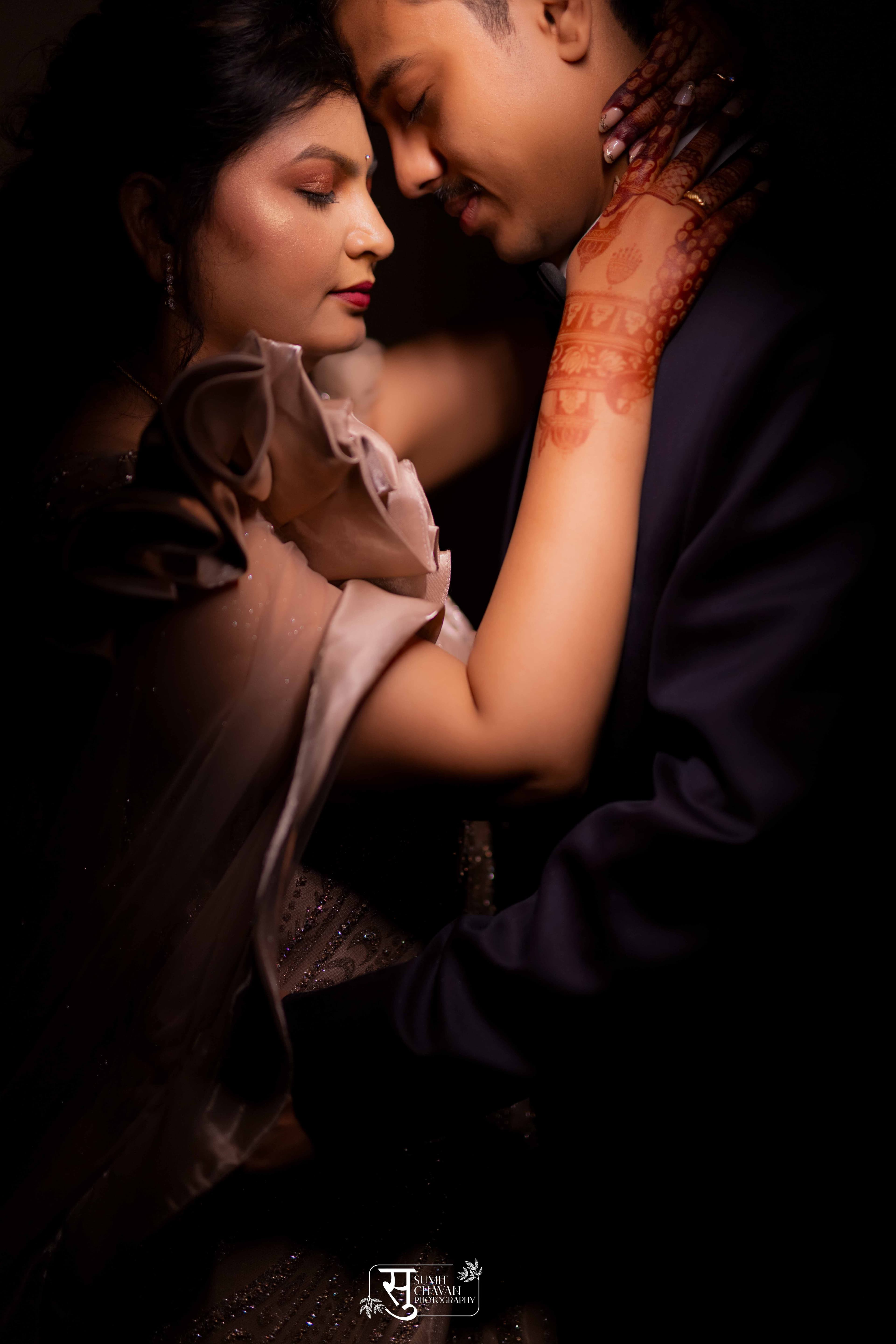 elegant engagement moments engagement photography 6 - engagement portfolio