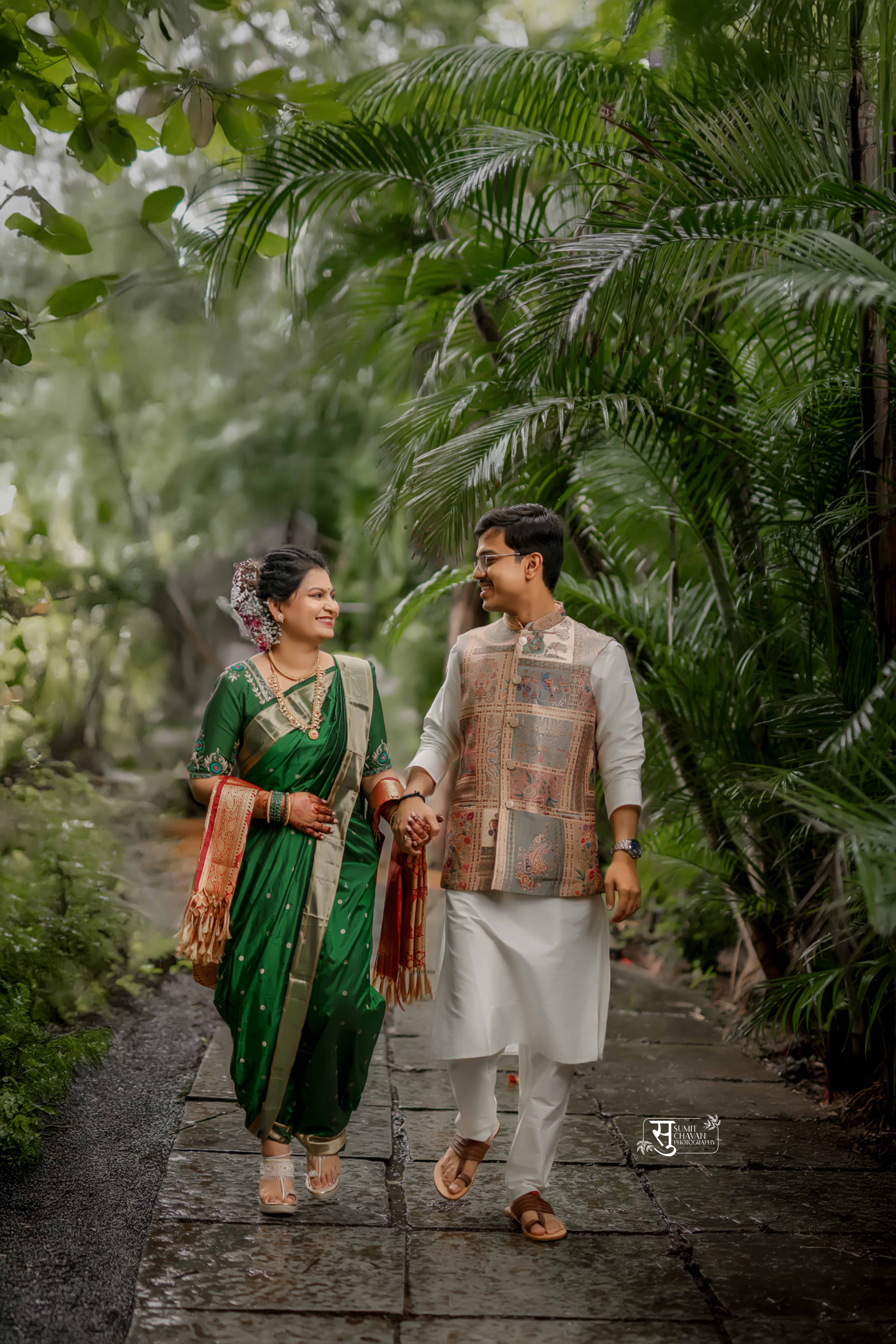 engagement lovely couple moments - engagement photography portfolio