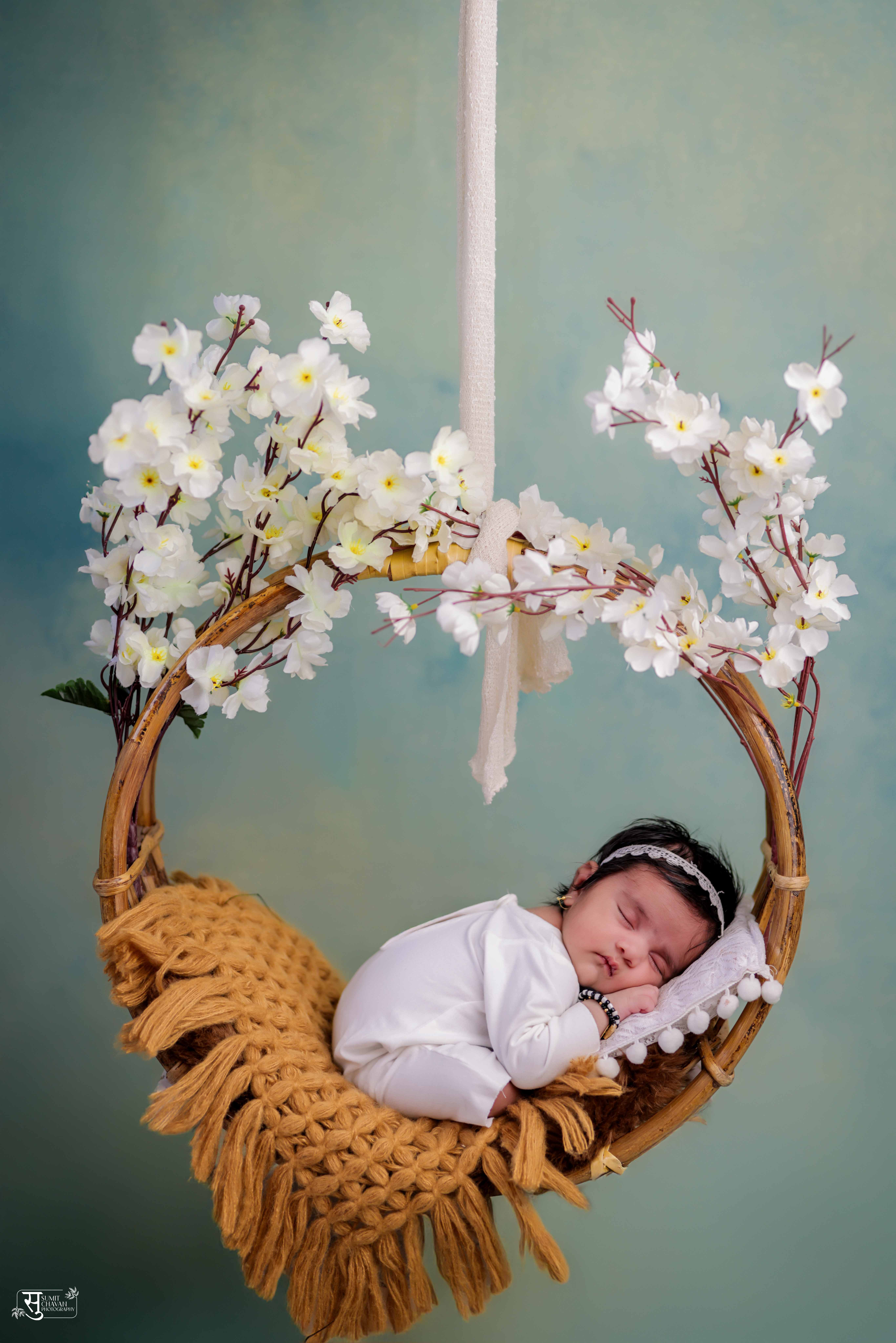 newborn photography - newborn-lovely-couple-moments-31