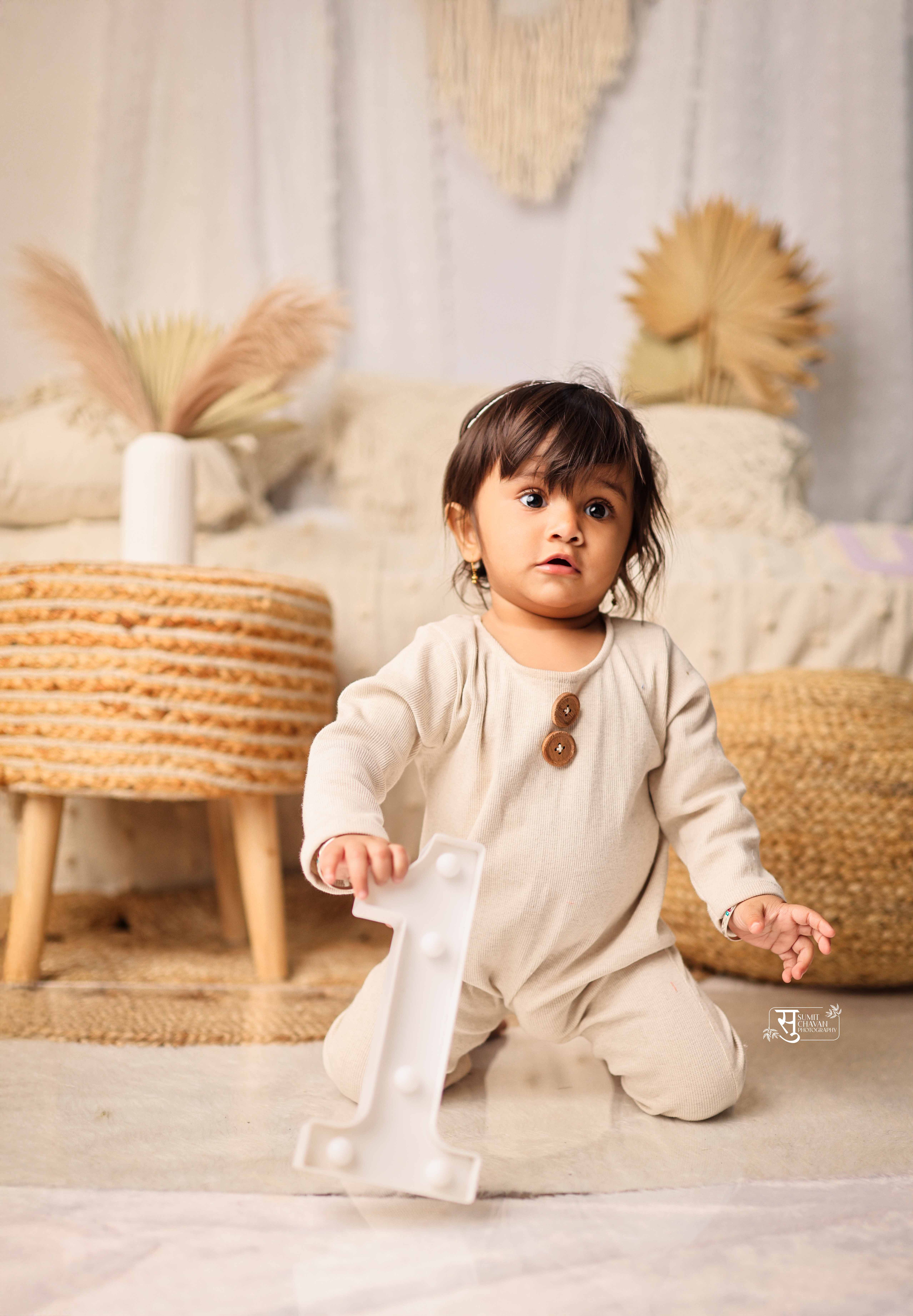 kids photography - newborn-elegant-portrait-session-263
