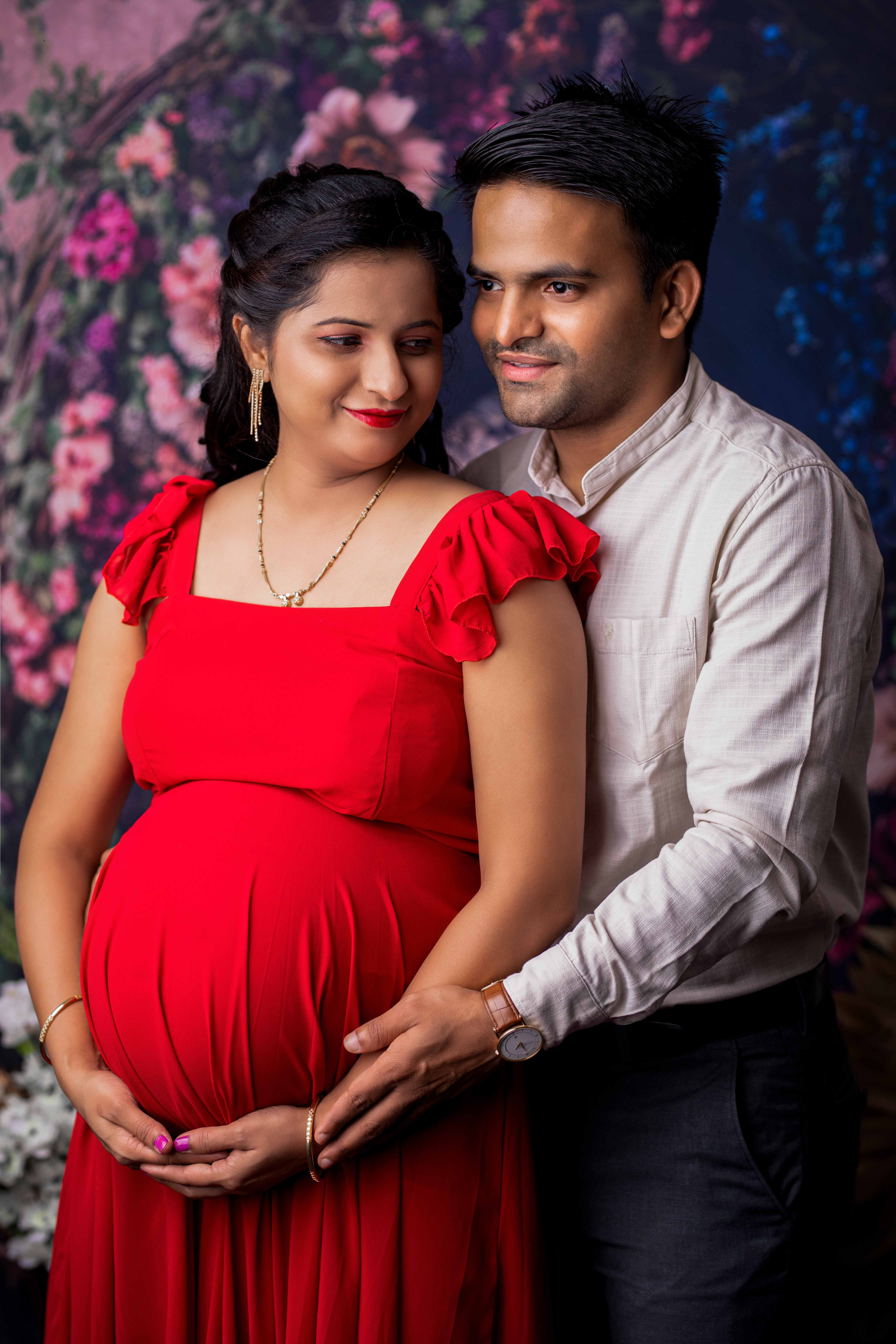 maternity elegant styling - maternity photography portfolio