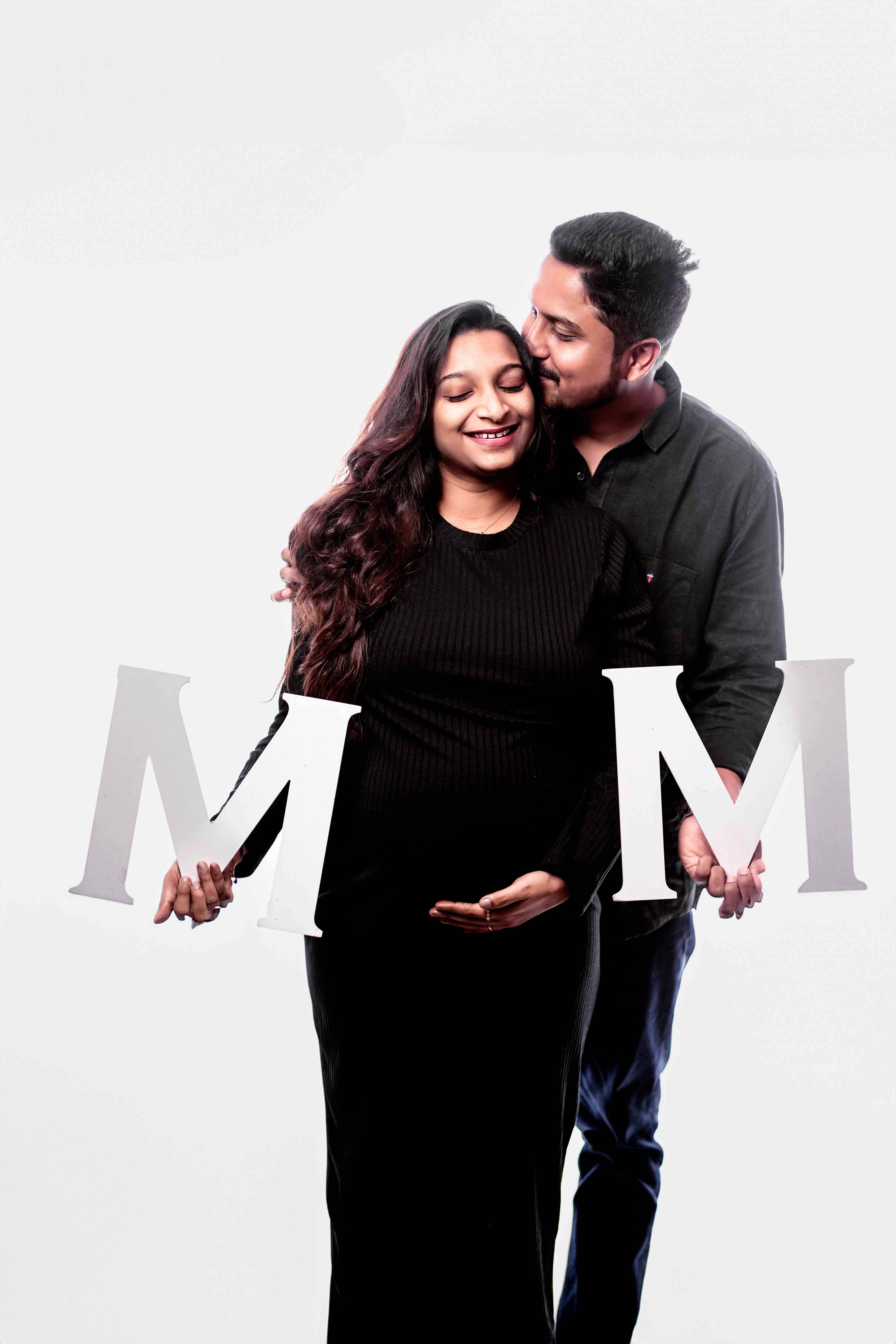 Glowing maternity collection - beautiful motherhood glow in Satara