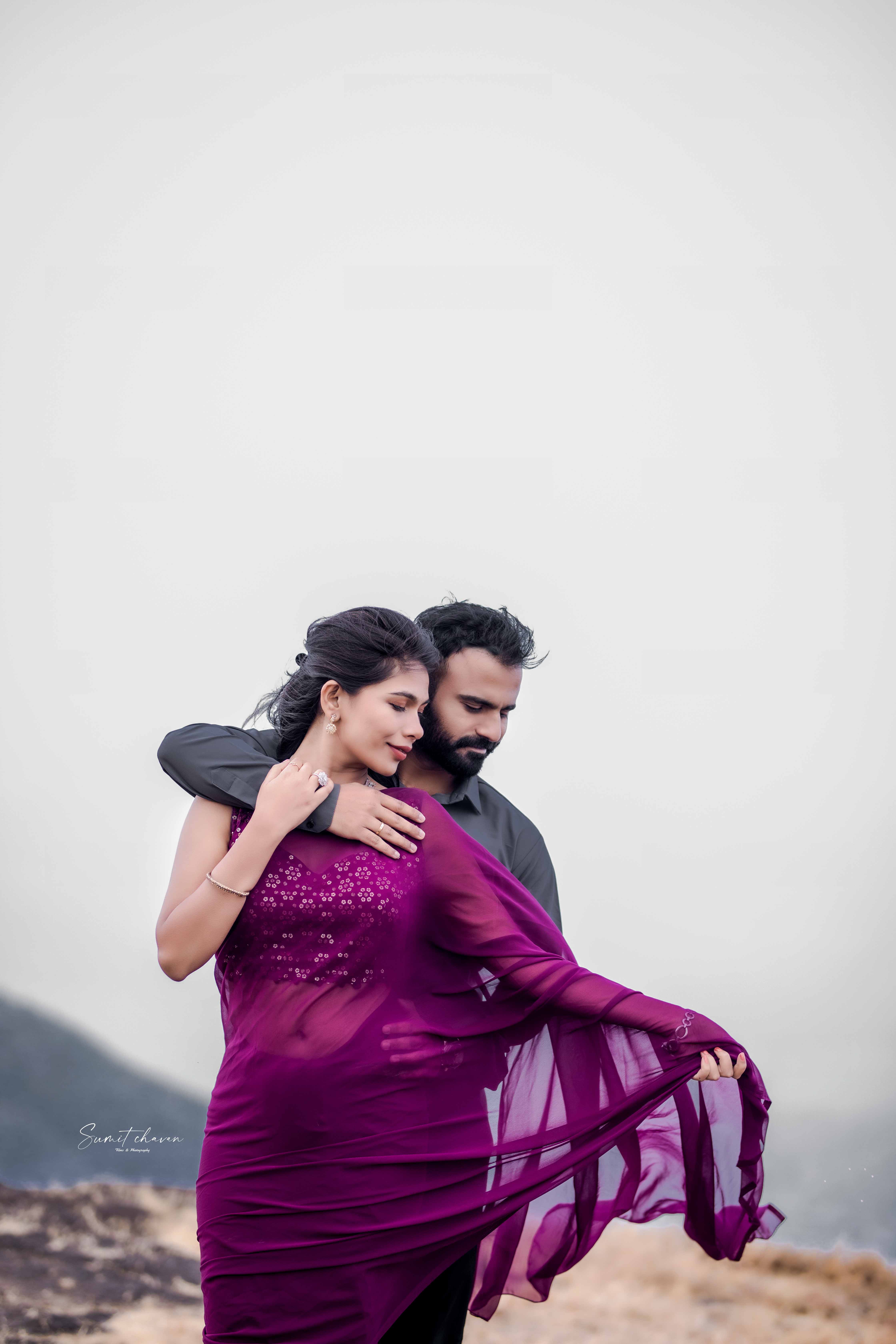 Akshay Neha romantic pre-wedding photography Satara - beautiful moments