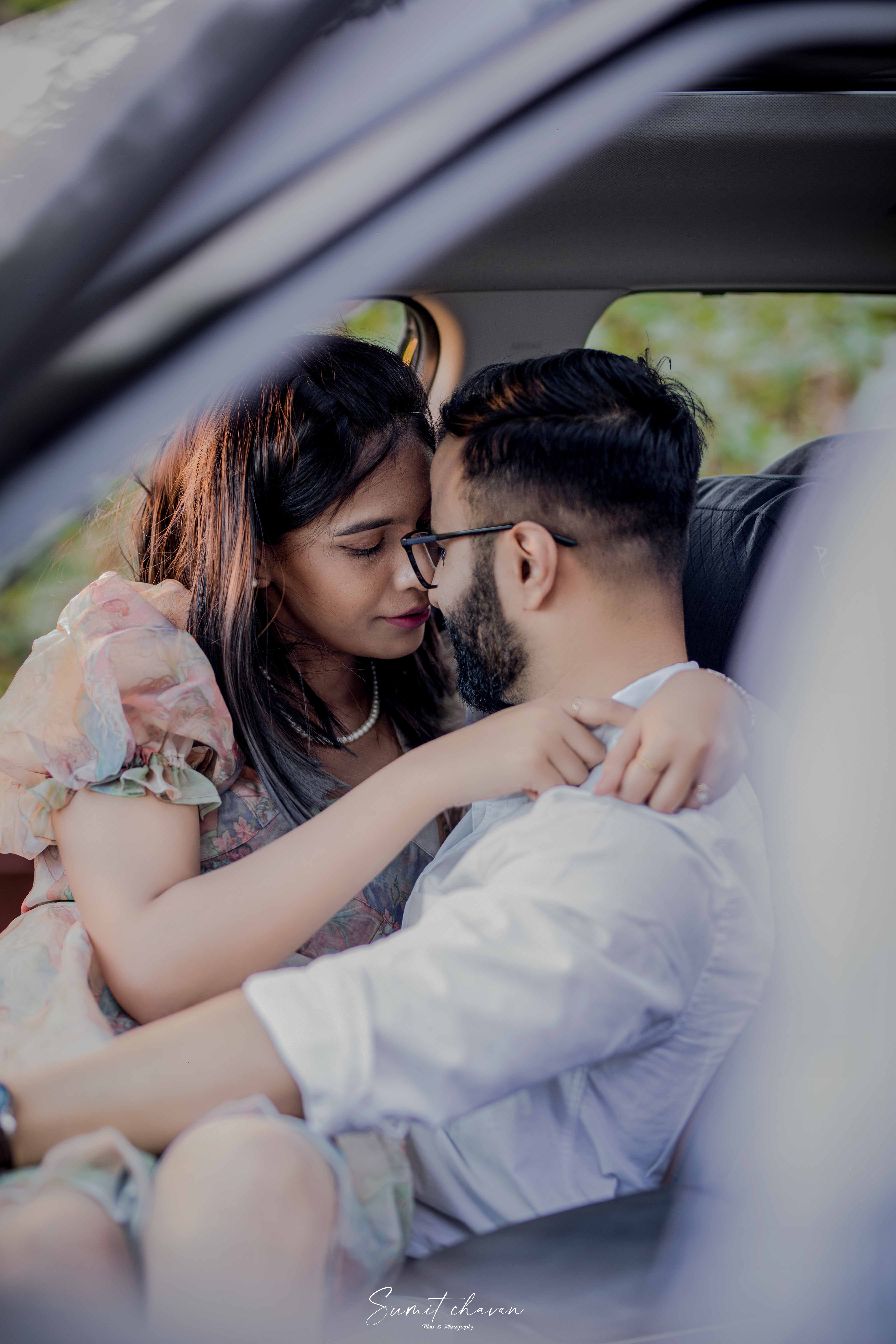 Akshay and Neha pre-wedding collection Satara - romantic moments