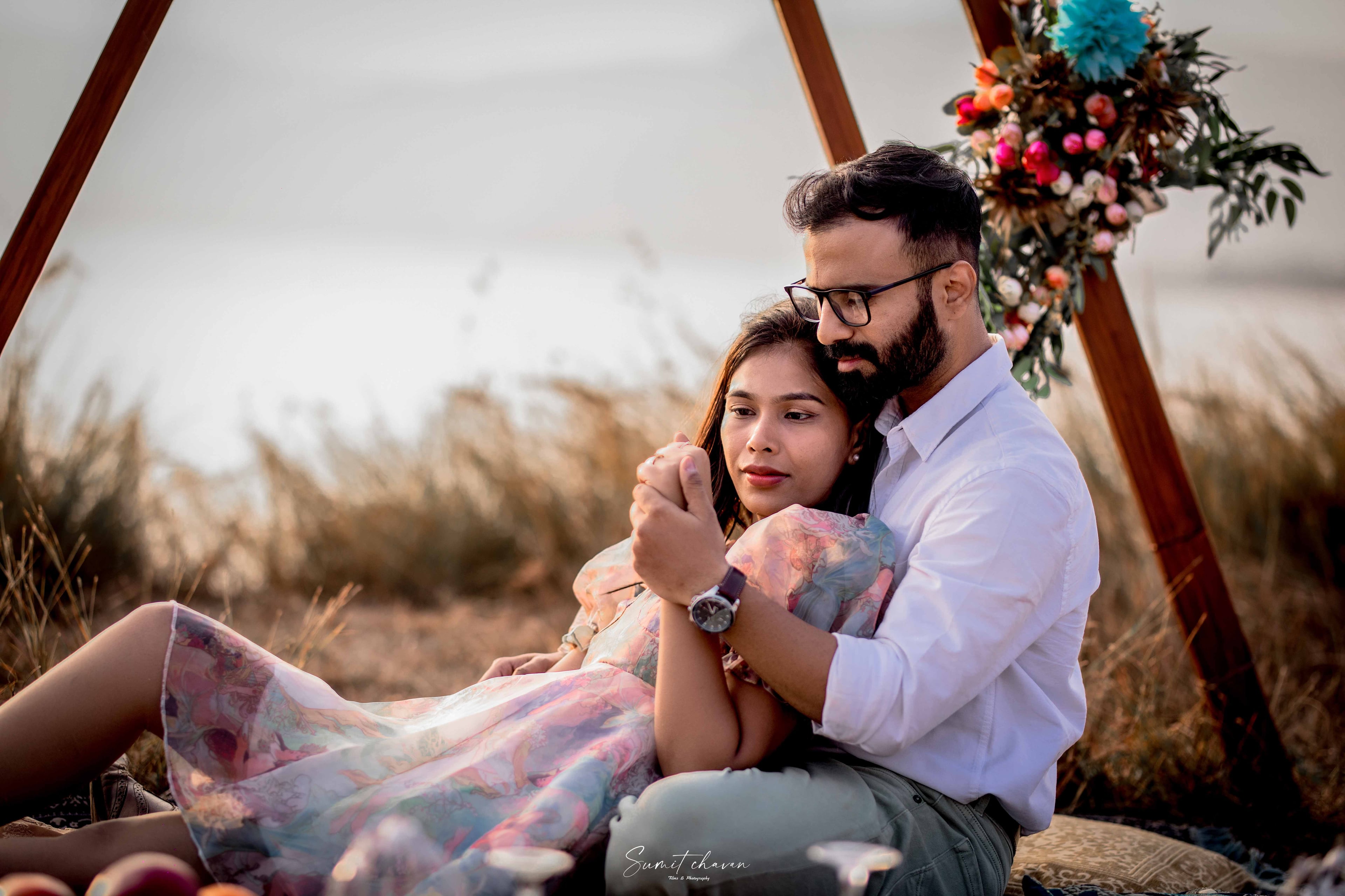 Akshay and Neha pre-wedding shoot Satara - romantic moments