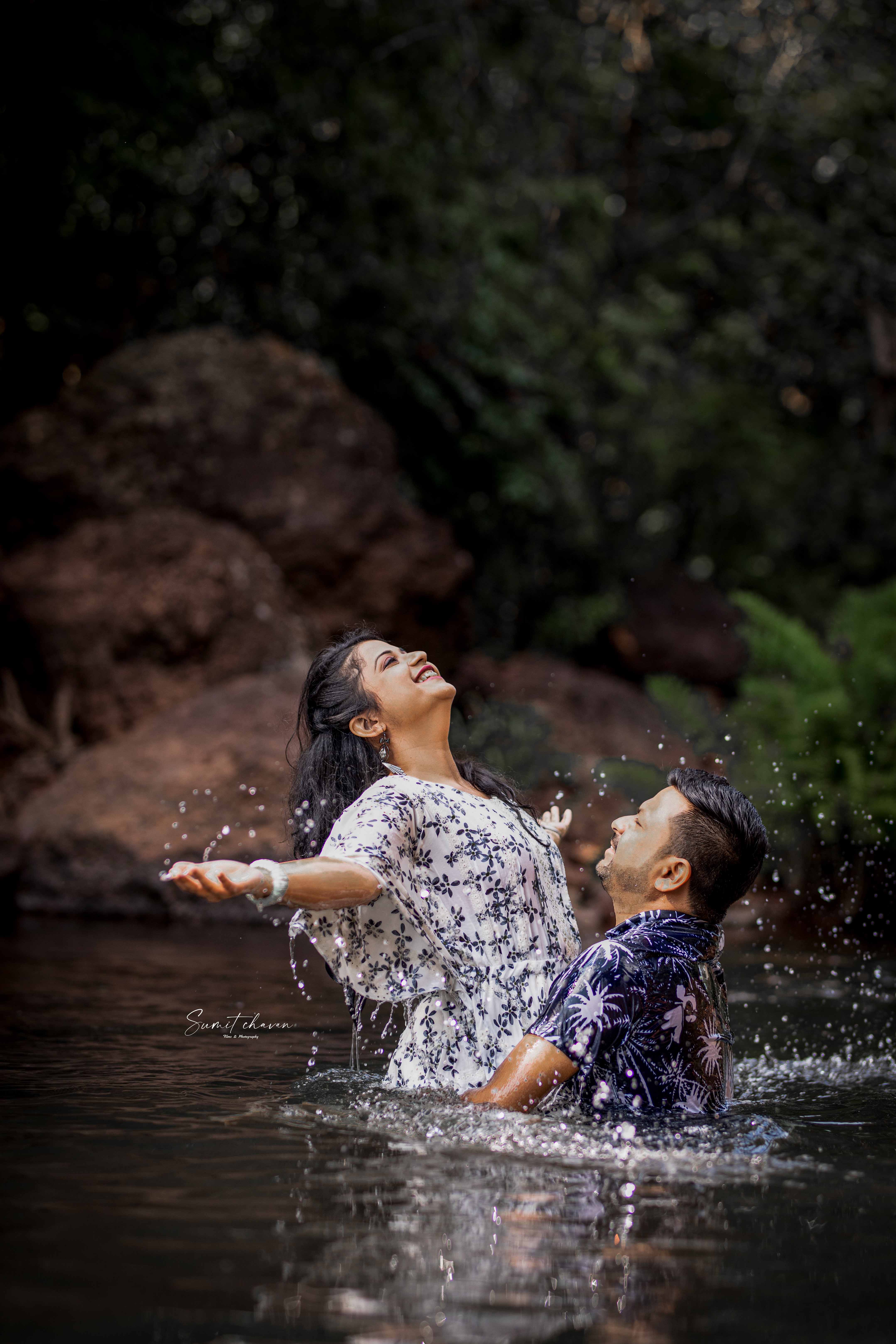 Sangam Mahuli pre-wedding collection Satara - stunning couple photography