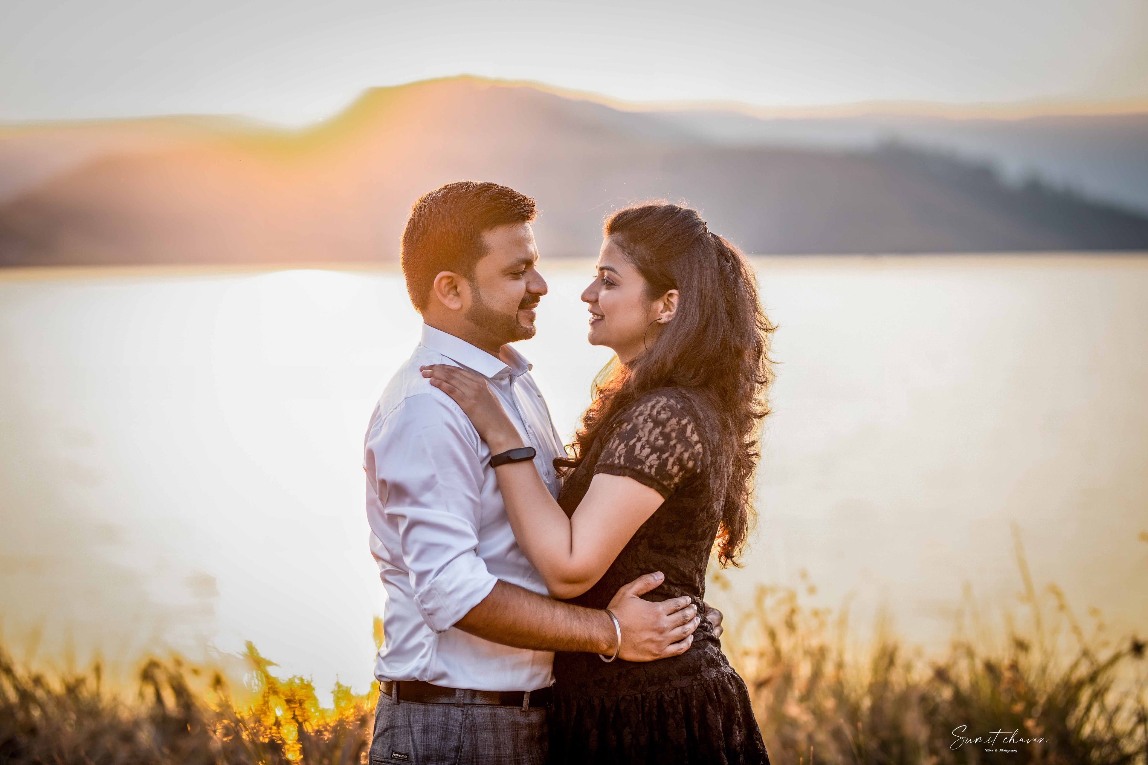 Sangam and Mahuli pre-wedding shoot Satara - elegant couple session