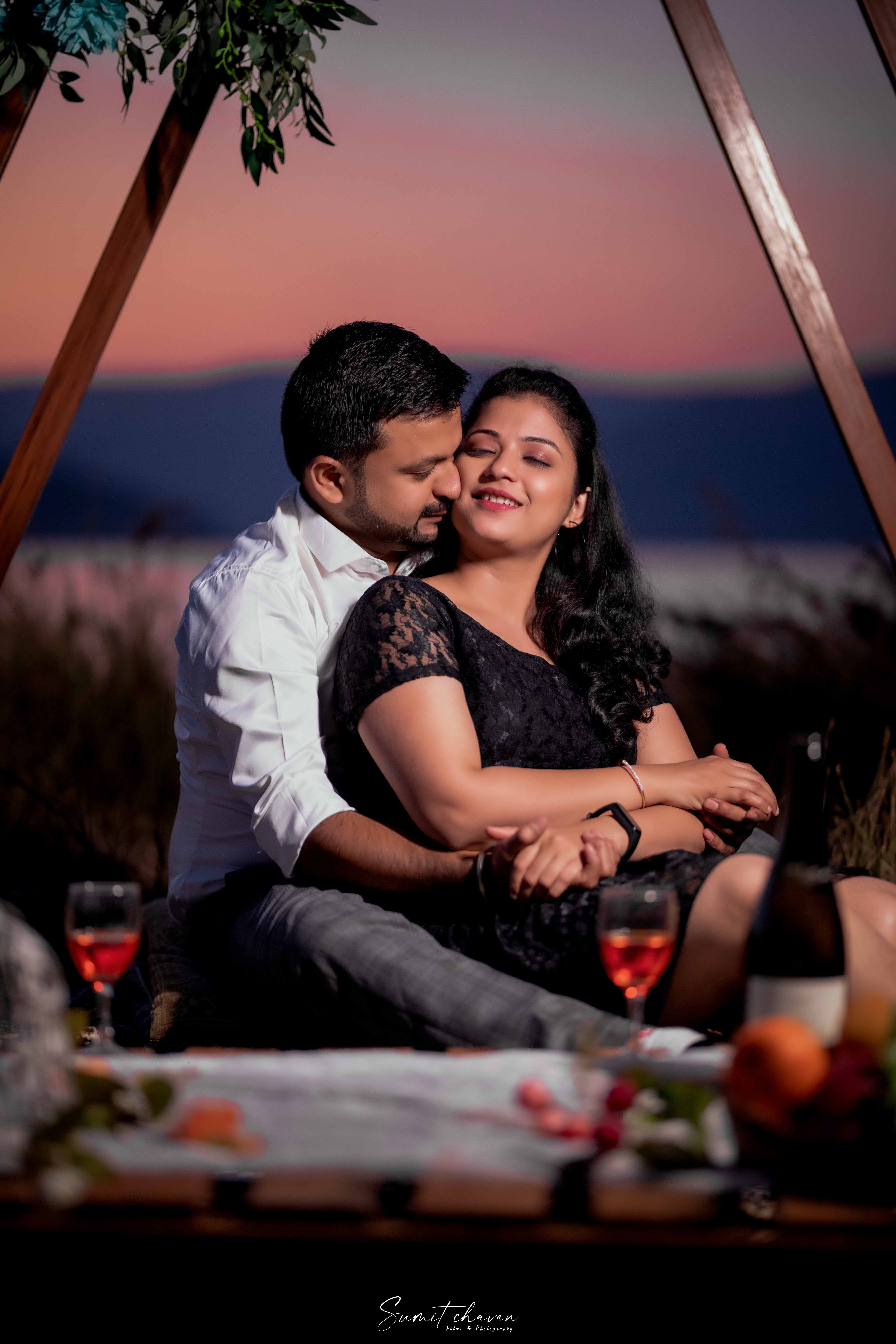 Sangam Mahuli elegant pre-wedding photography Satara - beautiful couple photography