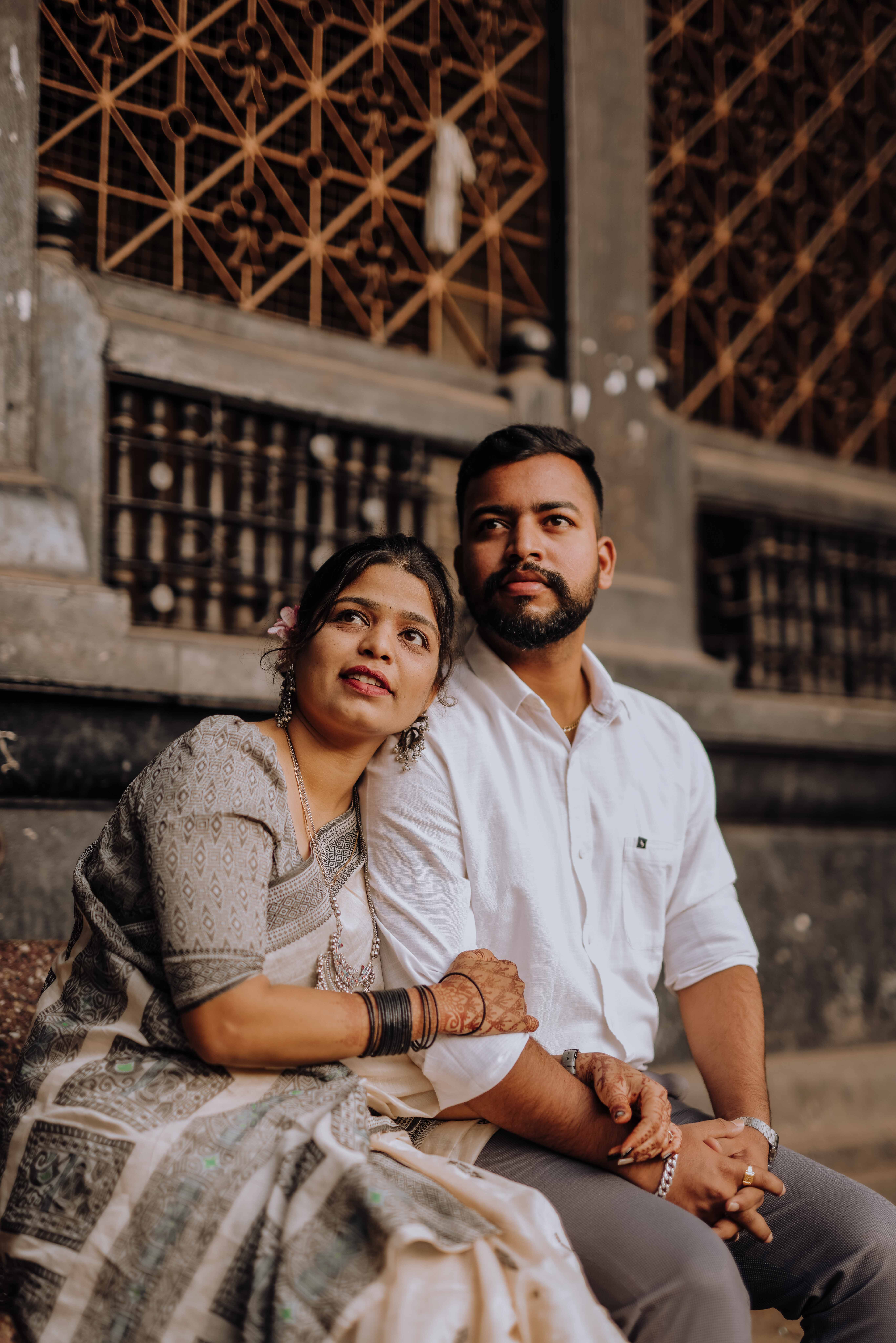 Ashutosh Neha natural pre-wedding photography Rajwada Satara - beautiful moments