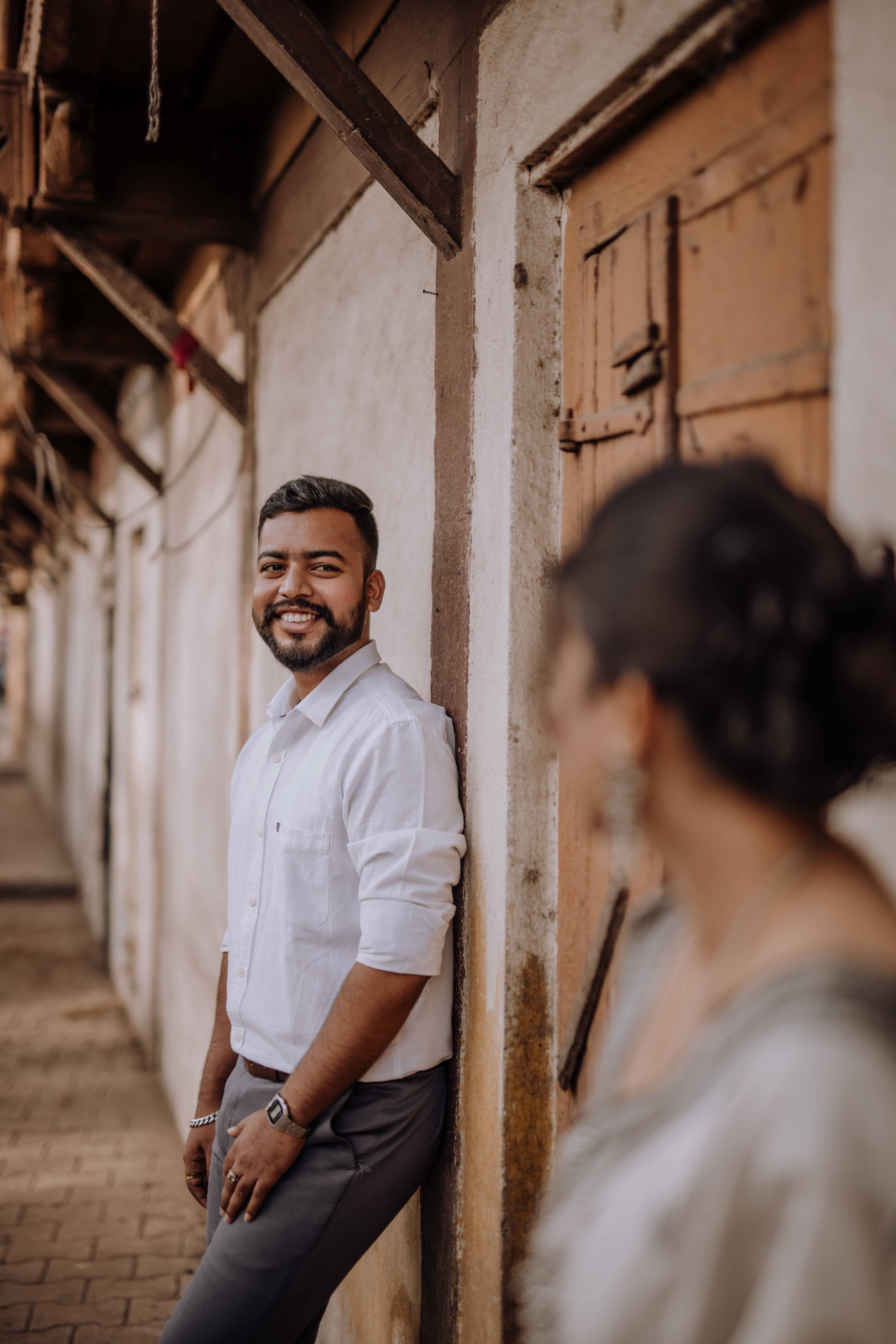 Ashutosh Neha natural pre-wedding photography Rajwada Satara - couple session