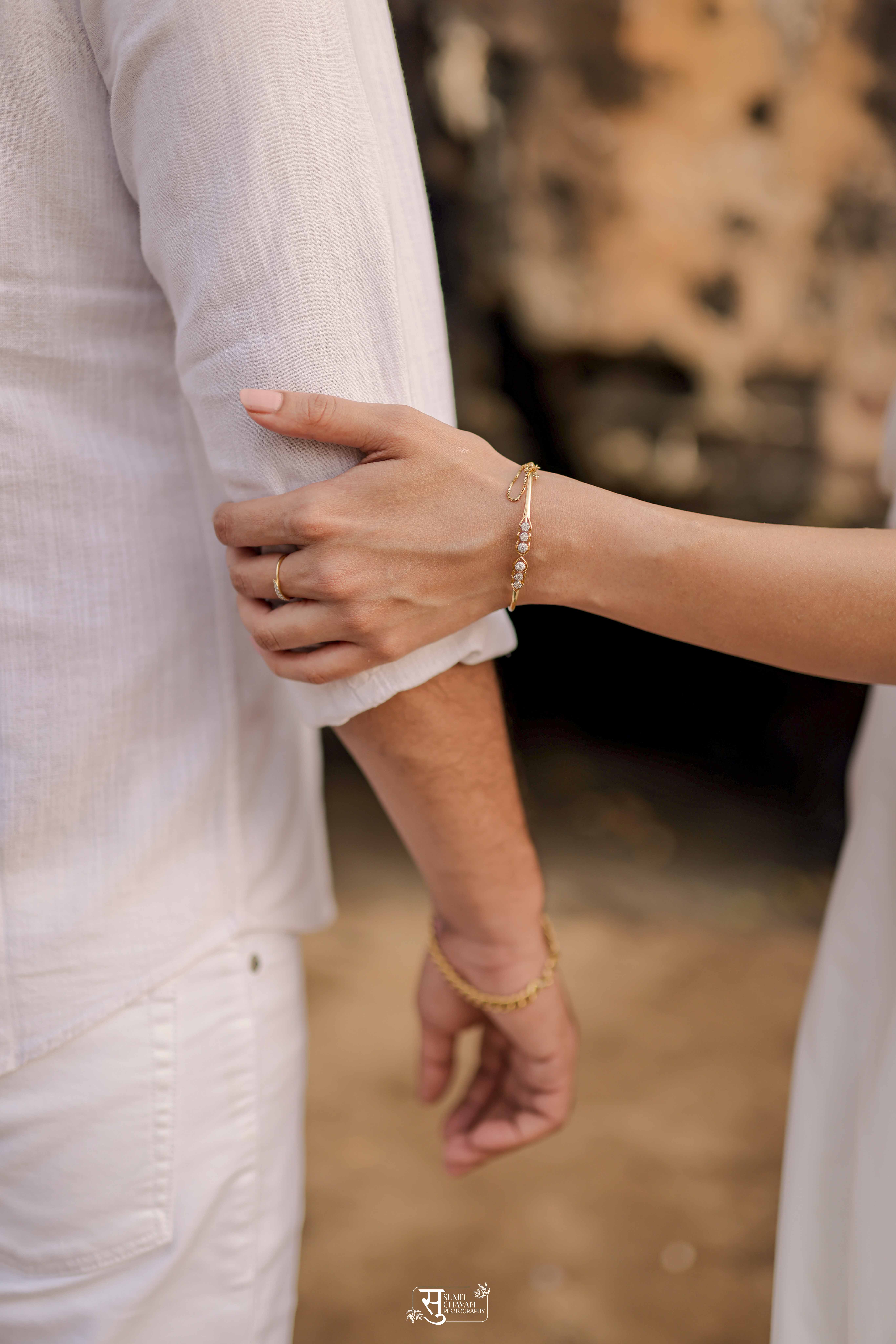 Pravan Meghna artistic pre-wedding photography Alibagh - beautiful moments