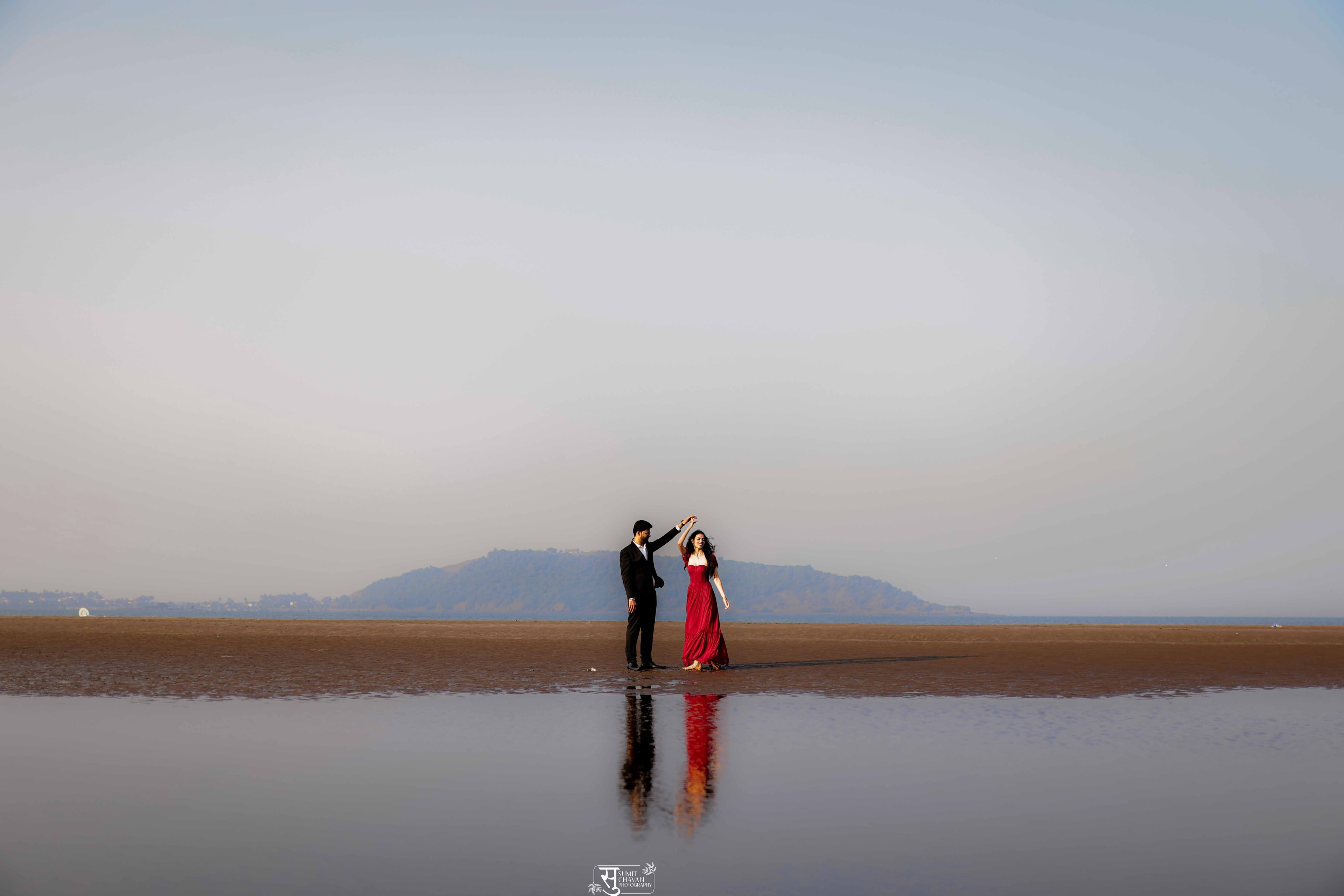 Pravan and Meghna artistic pre-wedding photography Alibagh - beautiful session