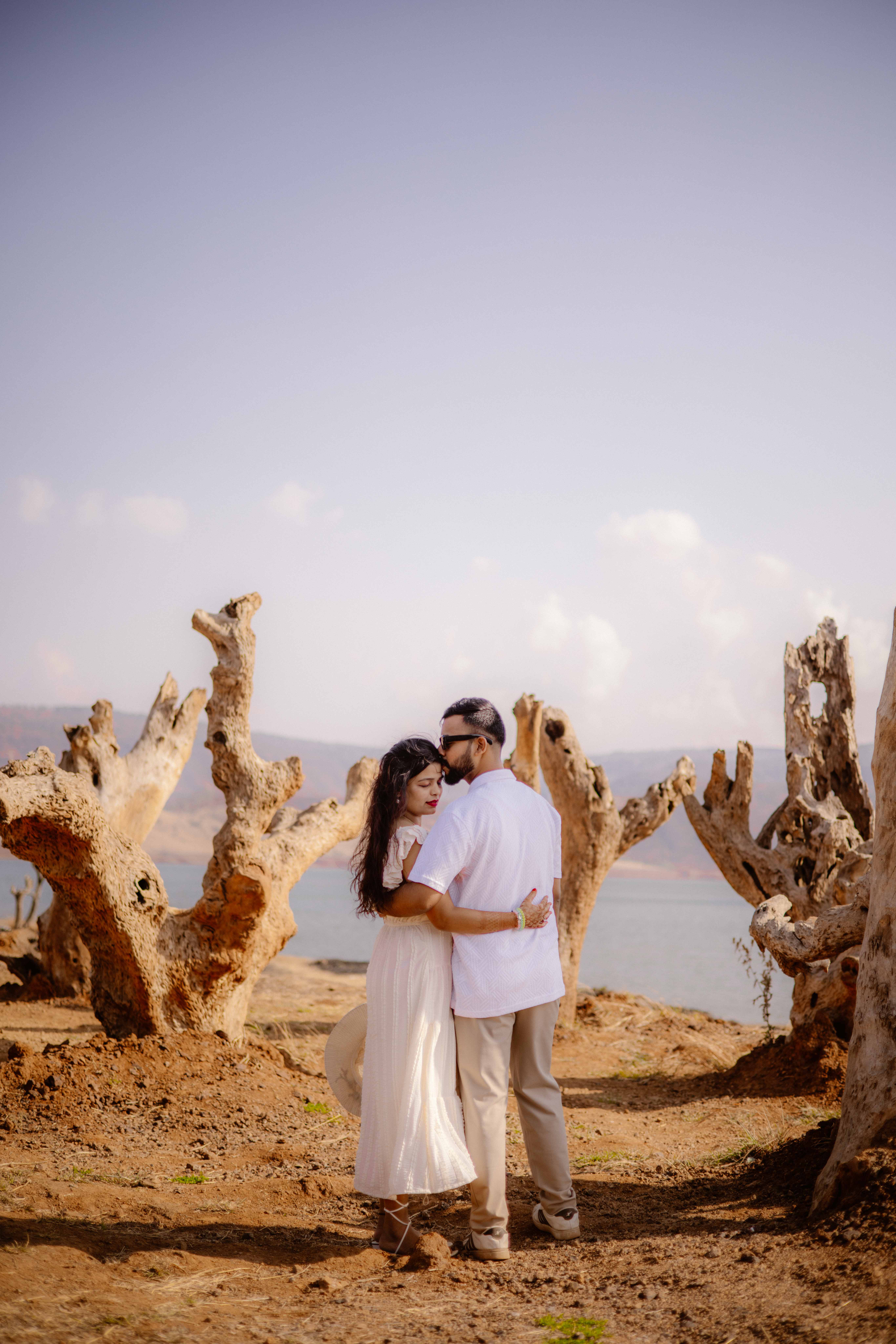 pre-wedding beautiful outdoor shoot - pre-wedding photography portfolio