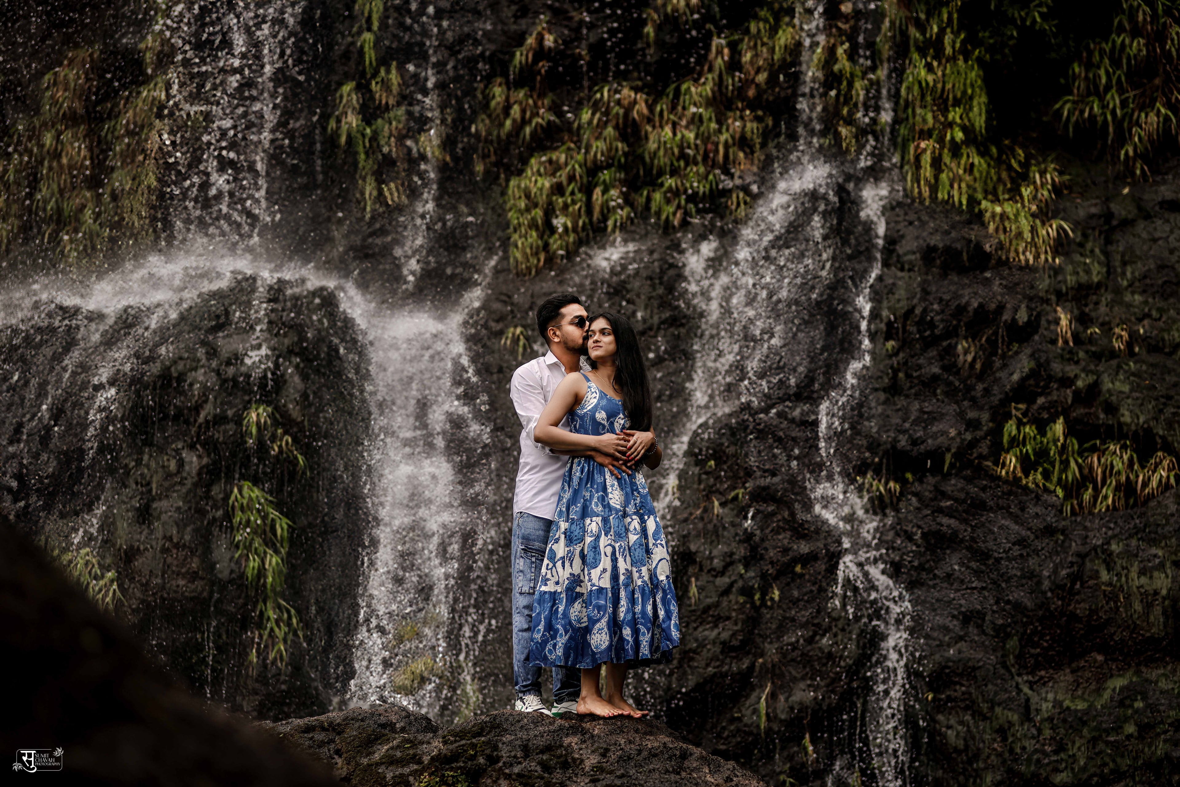 pre-wedding beautiful outdoor shoot - pre-wedding photography portfolio