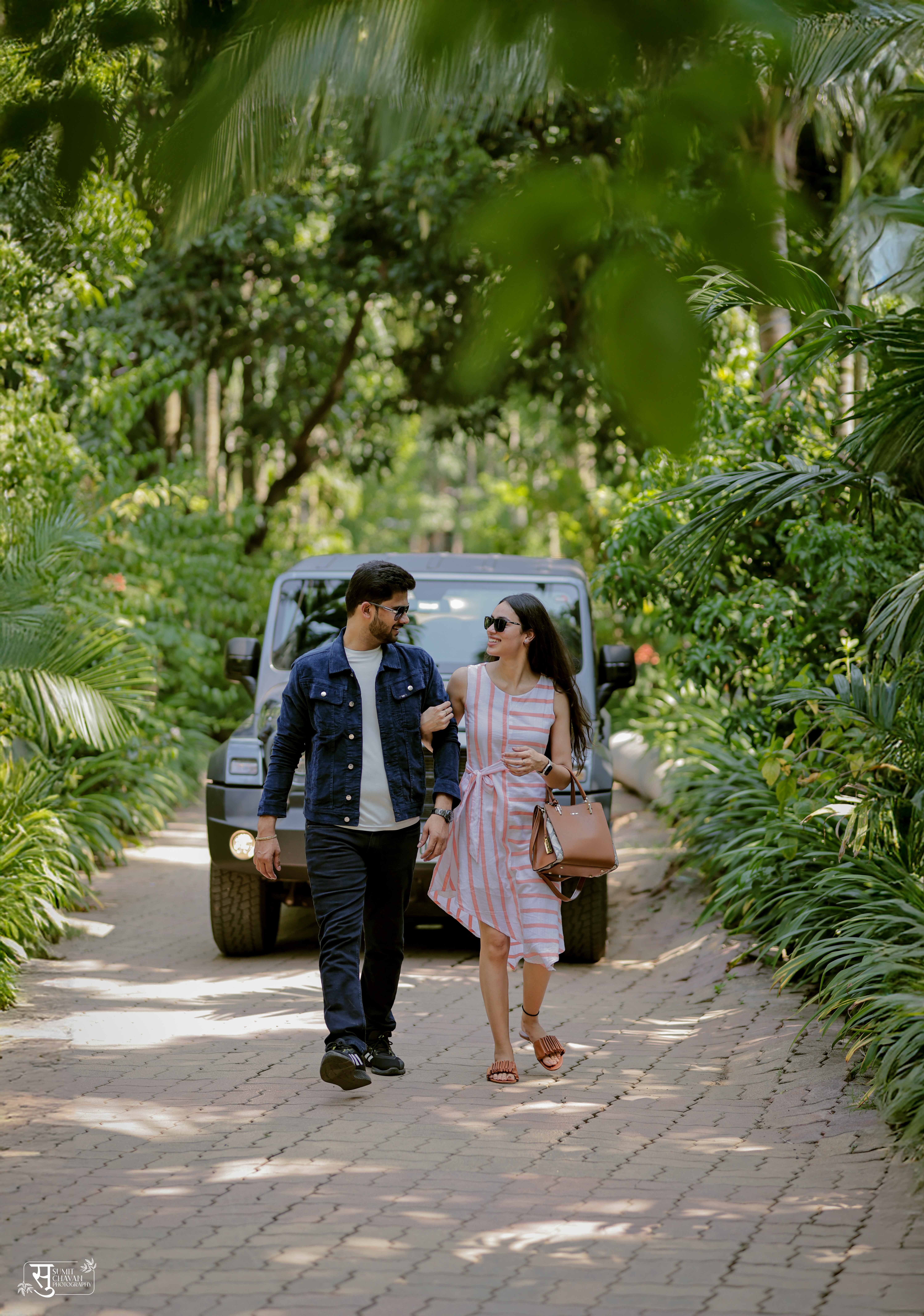 pre-wedding natural candid moments - pre-wedding photography portfolio