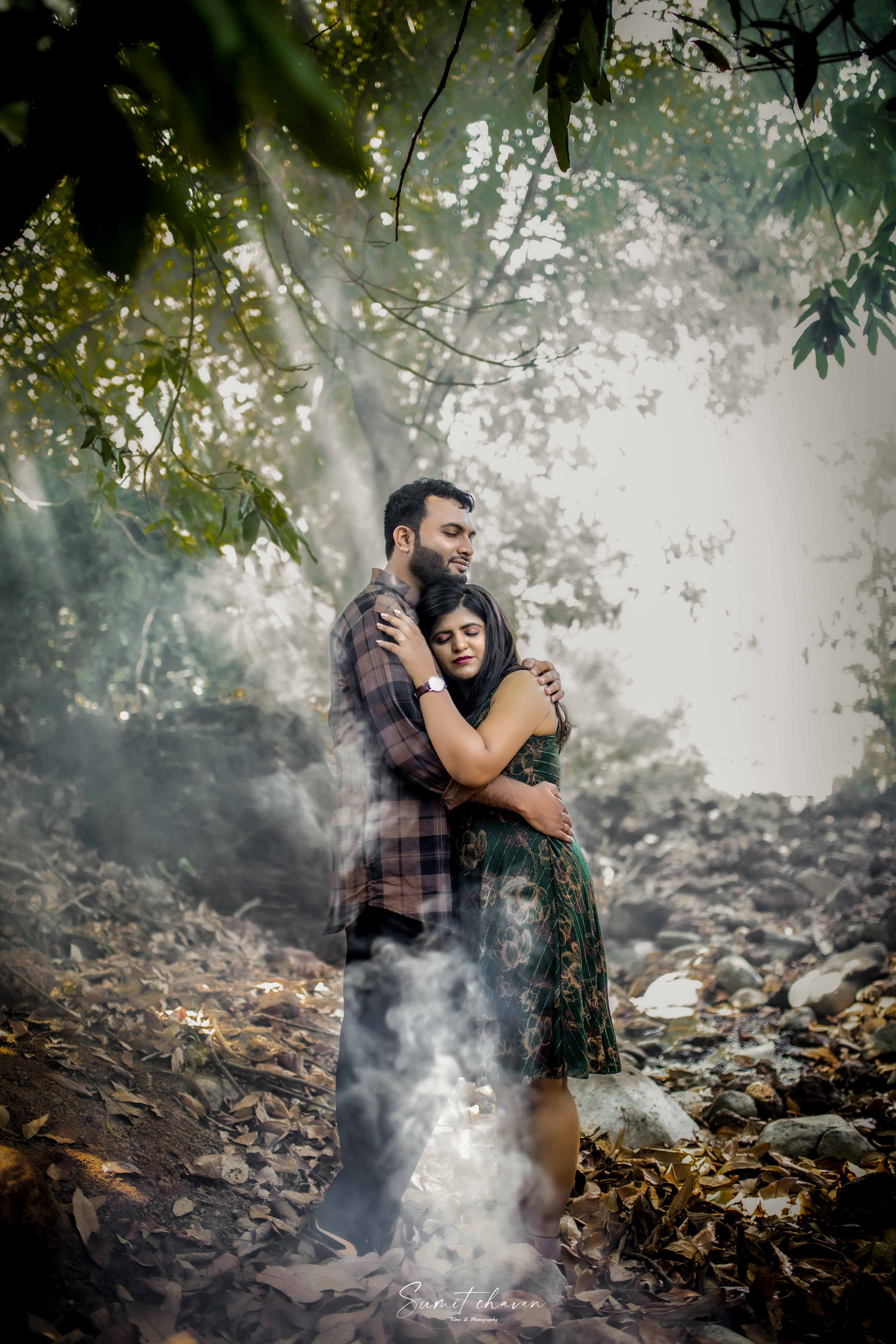 pre-wedding natural candid moments - pre-wedding photography portfolio