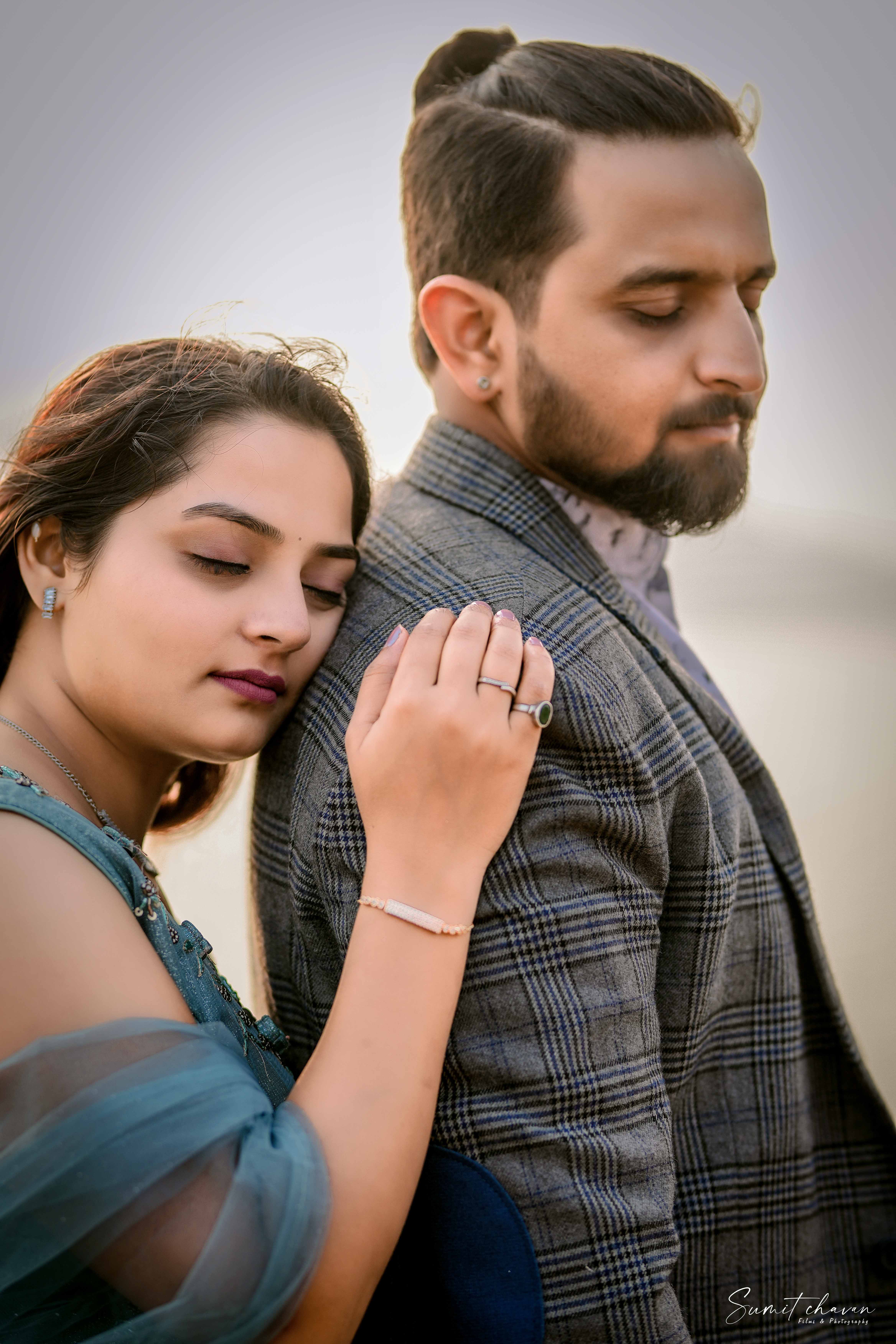 pre-wedding romantic couple moments - pre-wedding photography portfolio