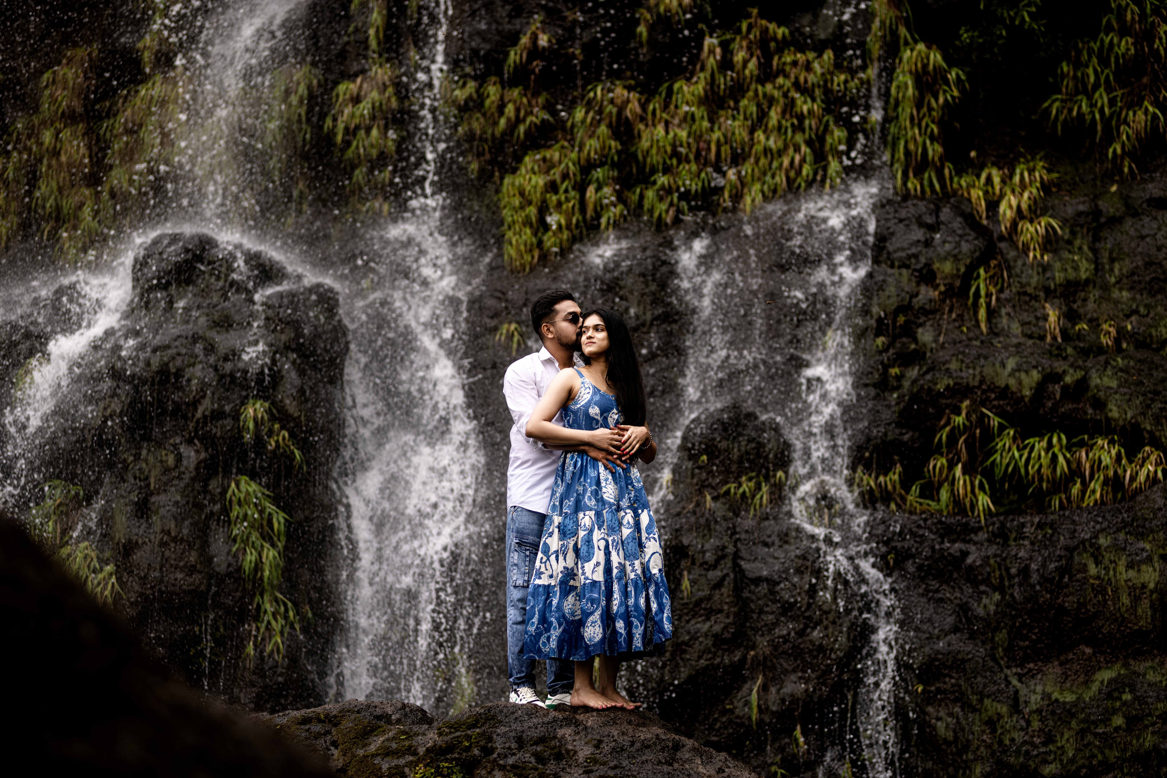 pre-wedding romantic couple moments - pre-wedding photography portfolio